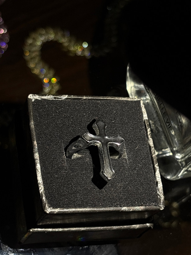 انگشتر صلیب کروم هارتز مشکی | Chrome Hearts Cross Ring 🖤