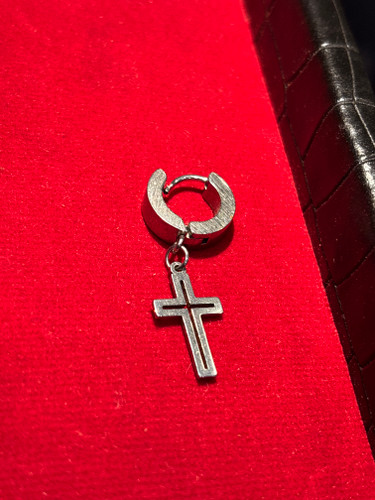 پیرسینگ گوش صلیب سیلور آویز | Silver Cross Drop Earring ✝️