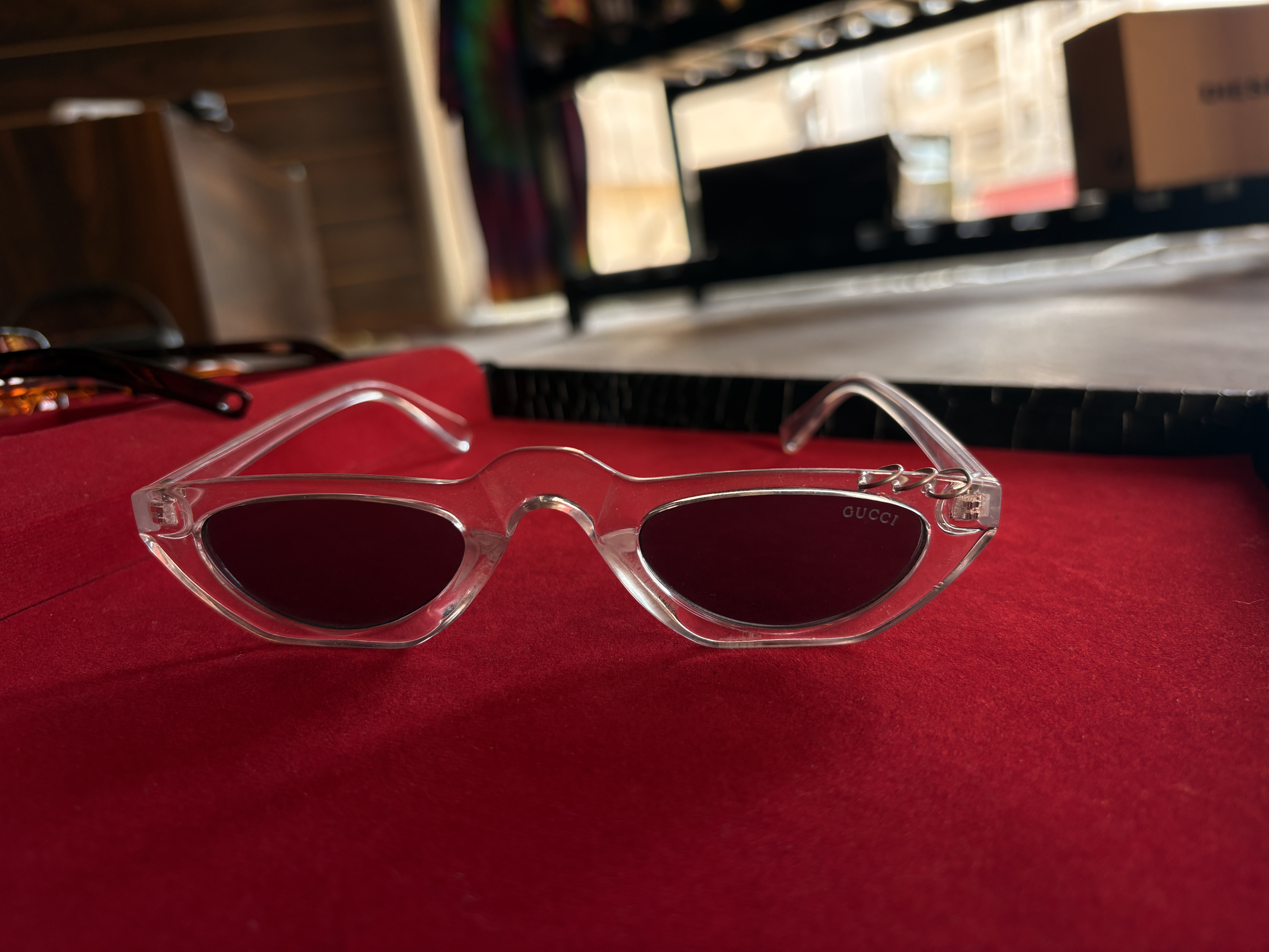 عینک شفاف مدل گوچی پیرسینگ‌دار | Clear Gucci Style Piercing Glasses ✨