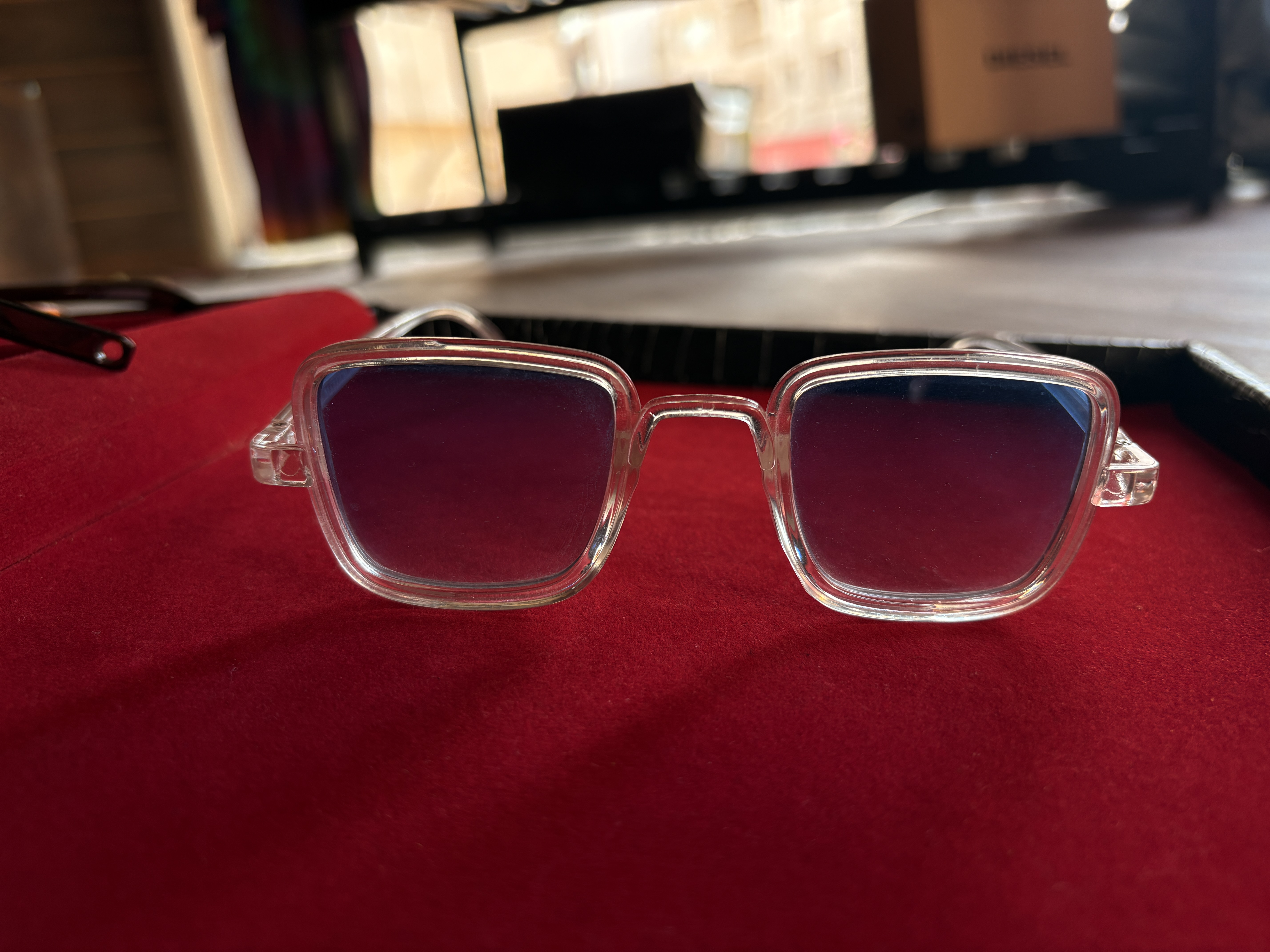 عینک فریم شفاف شیشه آبی | Clear Frame Blue Lens Glasses ✨