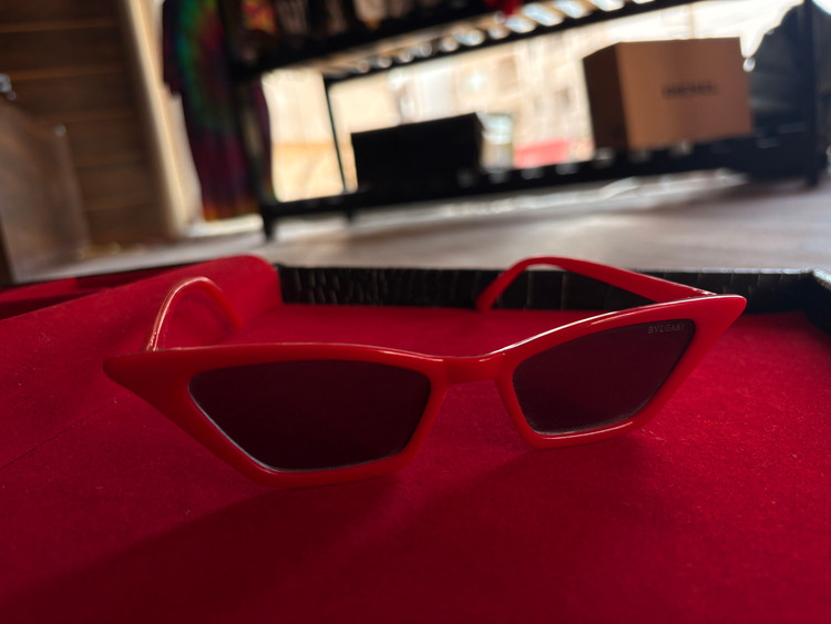 عینک مدل بولگاری فریم قرمز شیشه مشکی | Bvlgari Style Red Frame Black Lens Glasses 🖤