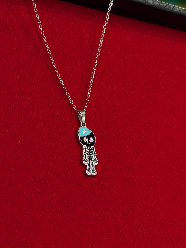 دوتا گردنبند پلاک اسکلتی آبی و قرمز | Blue & Red Skull Pendant Necklace Set 🔥