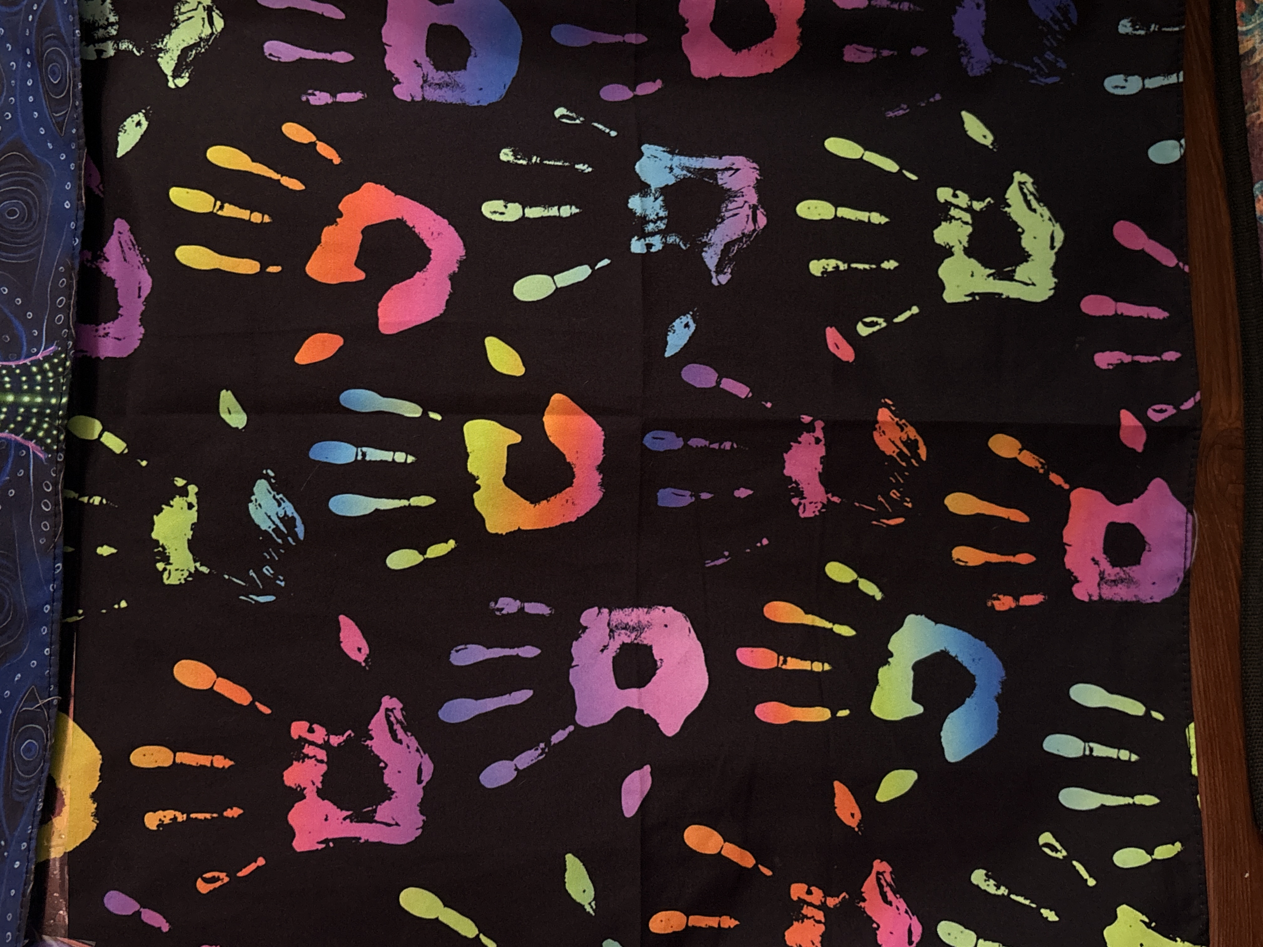 دستمال سر بلک لایت دست رنگی | Handprint Blacklight Bandana