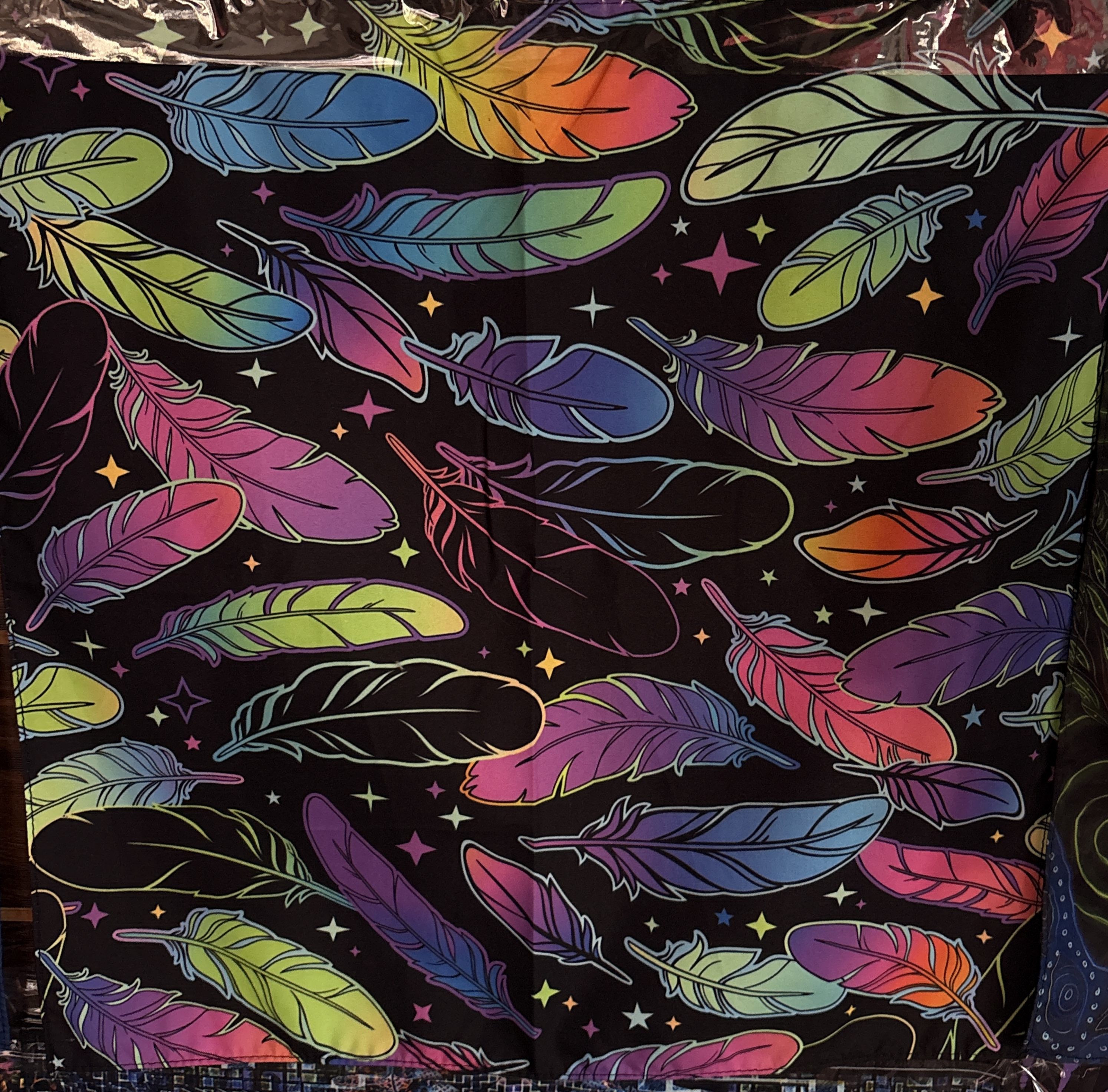 دستمال سر بلک لایت طرح پَر | Feather Blacklight Bandana