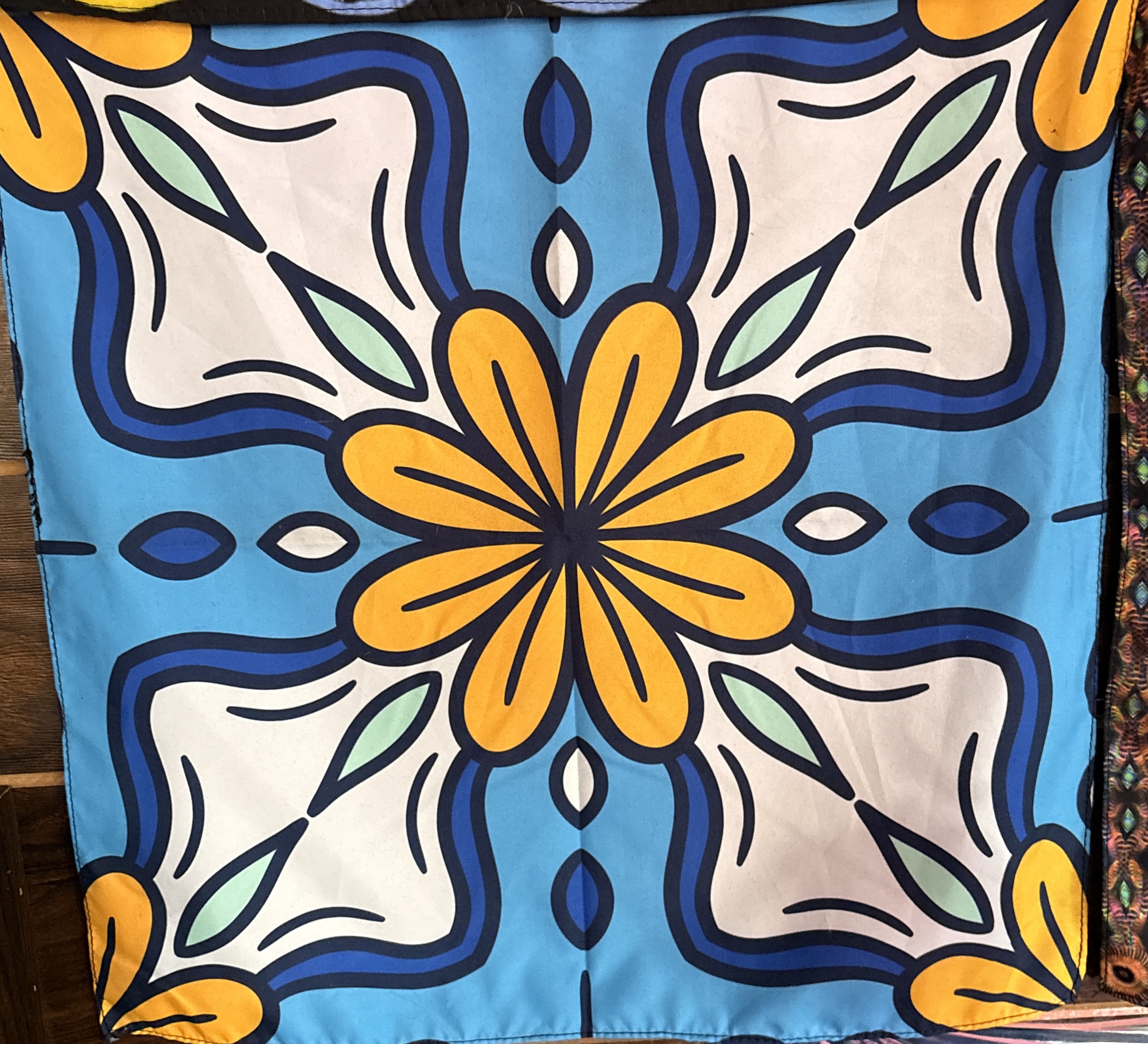دستمال سر بلک لایت گل | Flower Blacklight Bandana